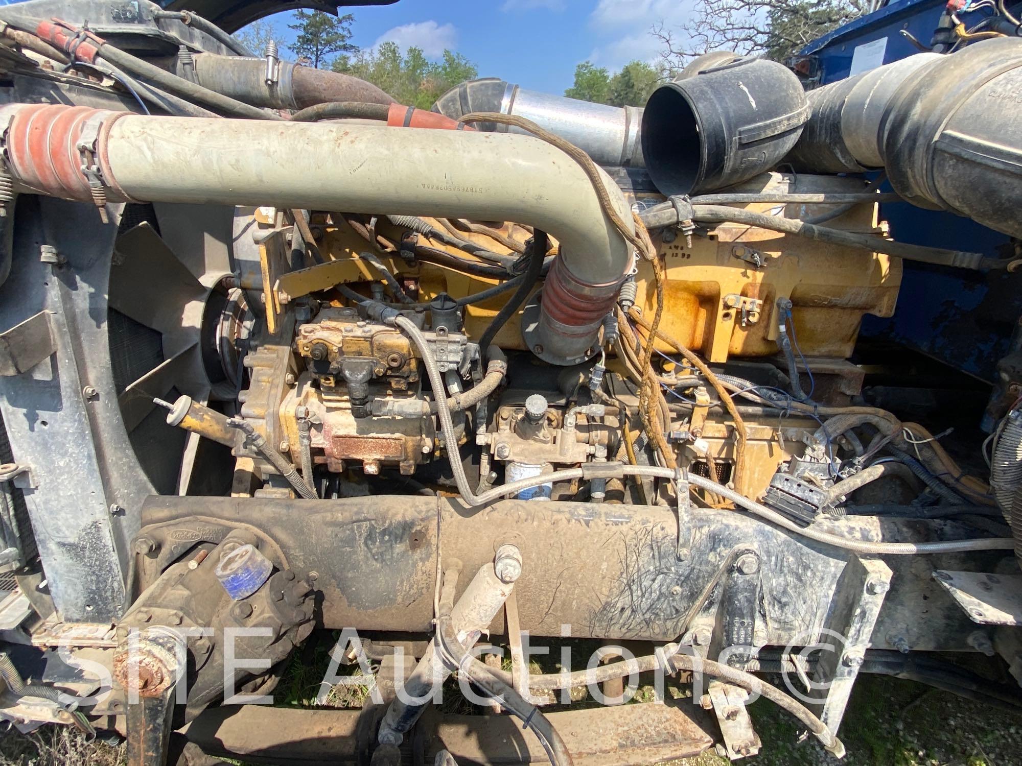 2000 Peterbilt 379 T/A Cab & Chassis Truck