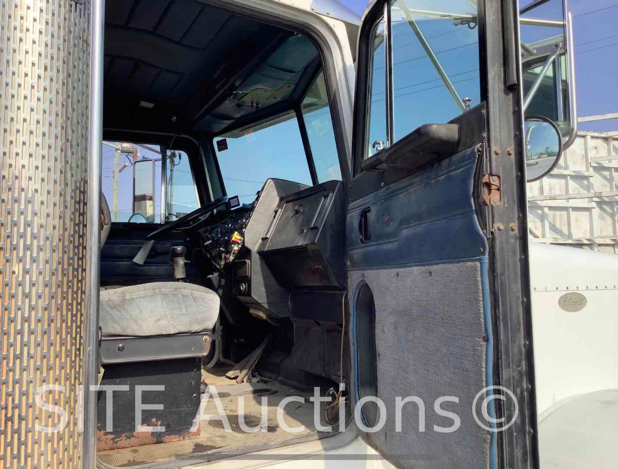 1996 Peterbilt 379 T/A Daycab Truck Tractor