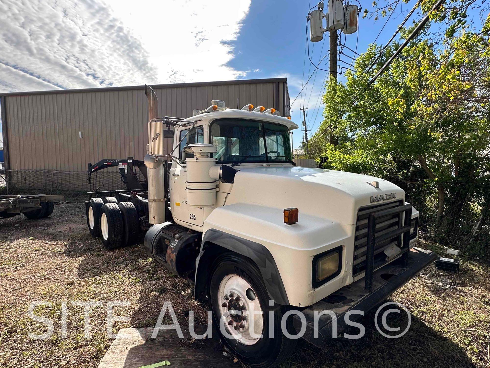 2003 Mack RD688S T/A Cab & Chassis Truck