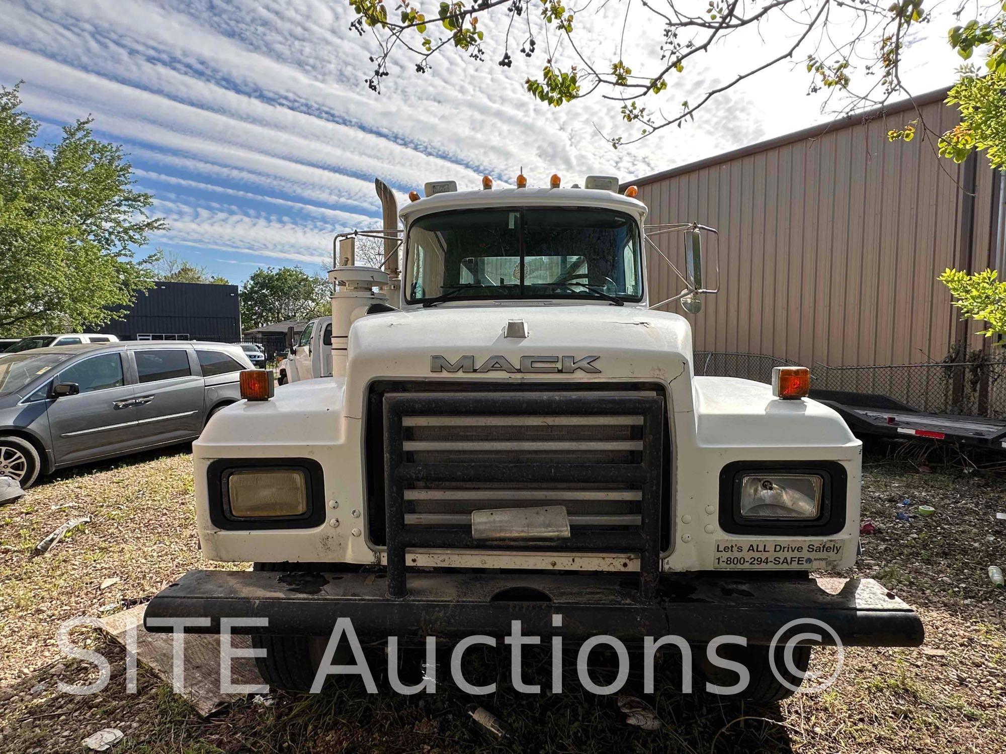 2003 Mack RD688S T/A Cab & Chassis Truck