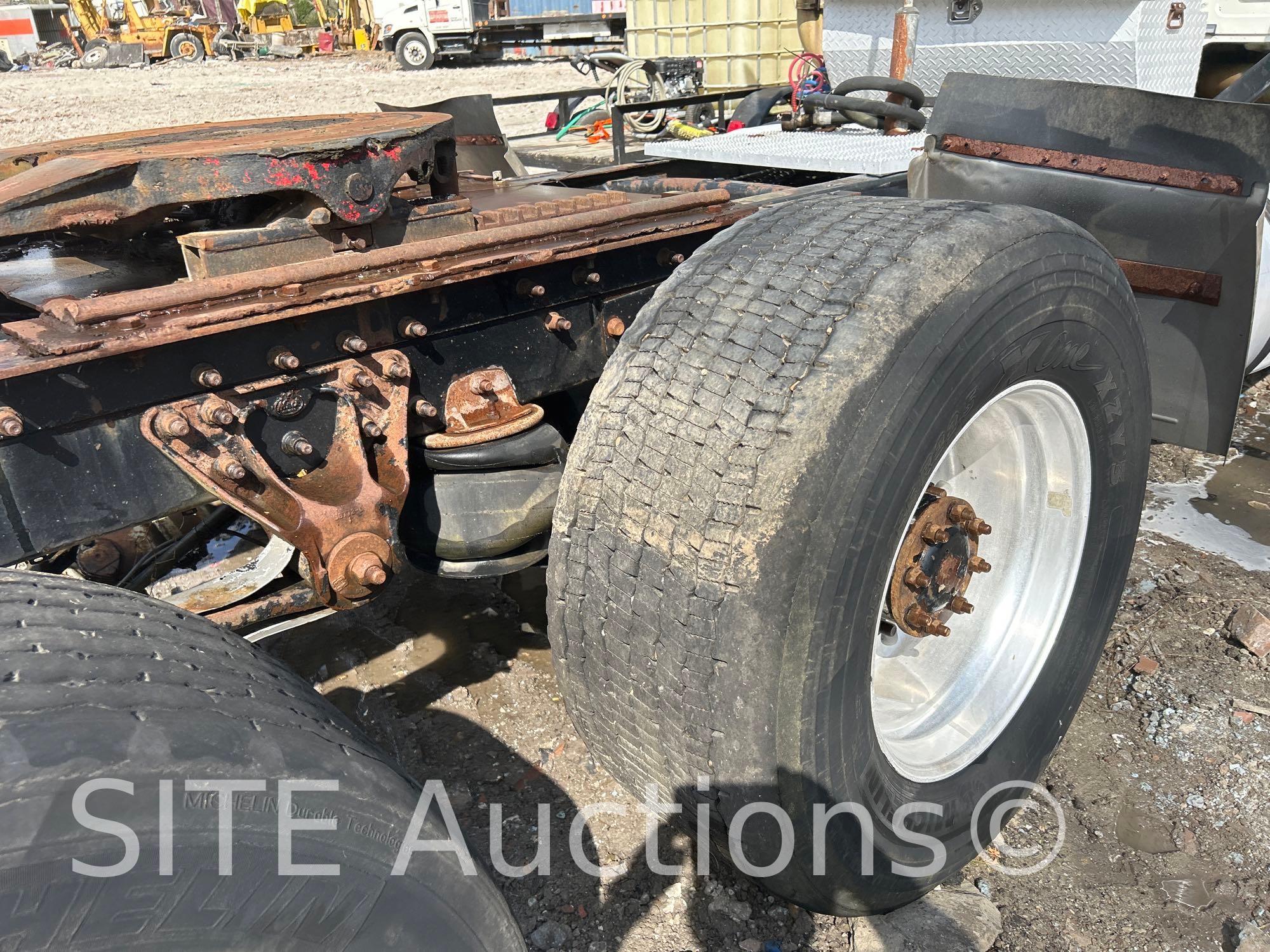 2003 Mack CX613 T/A Daycab Truck Tractor