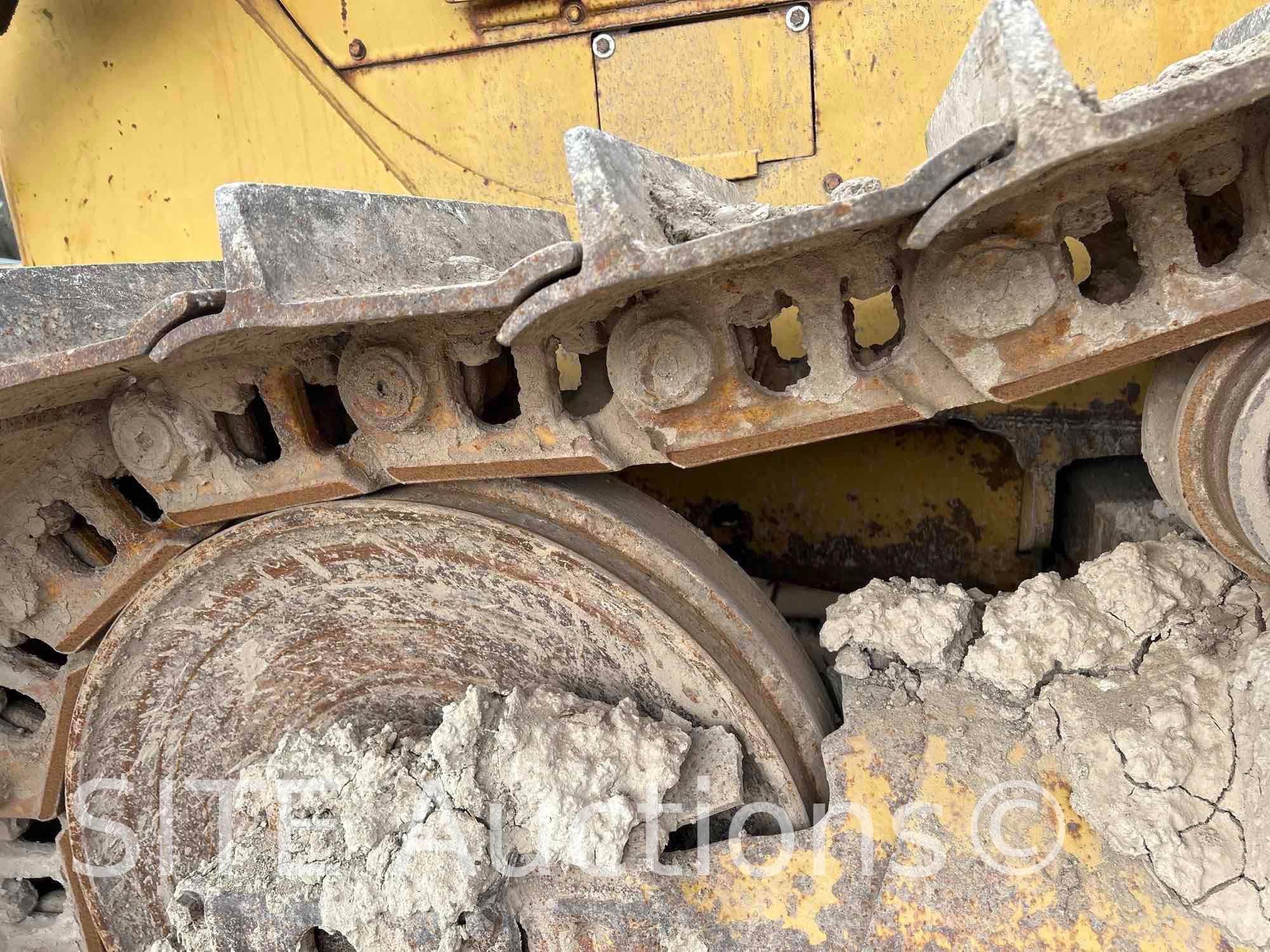 CAT D6 Crawler Dozer