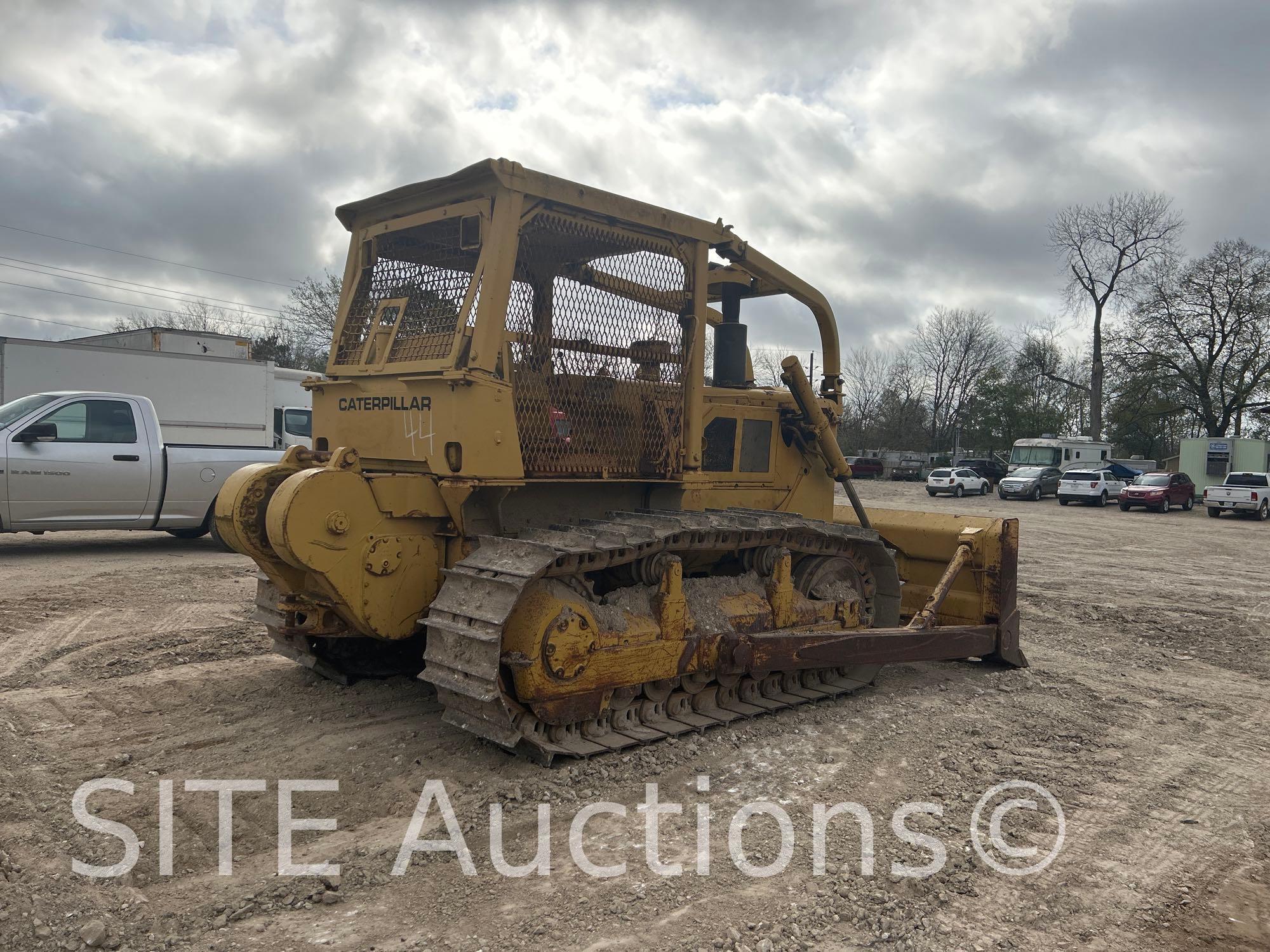 CAT D6 Crawler Dozer