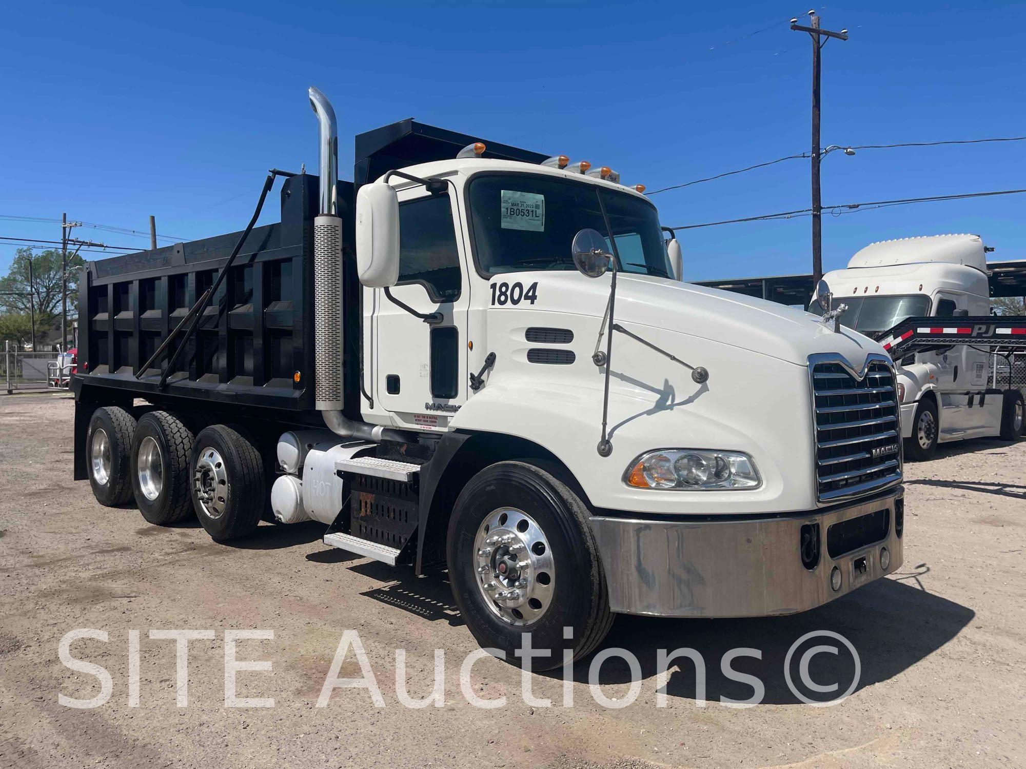 2011 Mack CXU613 Pinnacle Tri/A Dump Truck