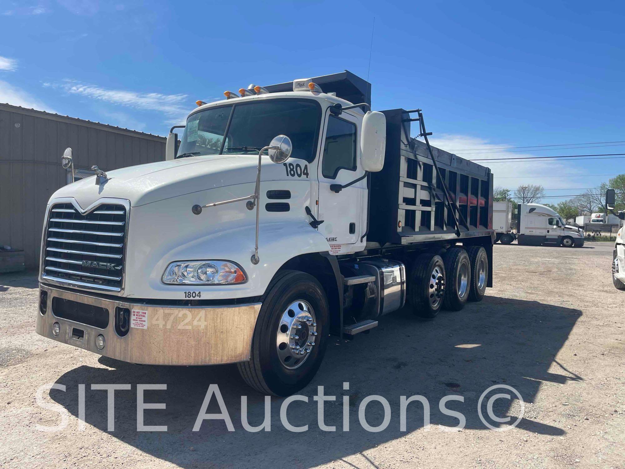 2011 Mack CXU613 Pinnacle Tri/A Dump Truck