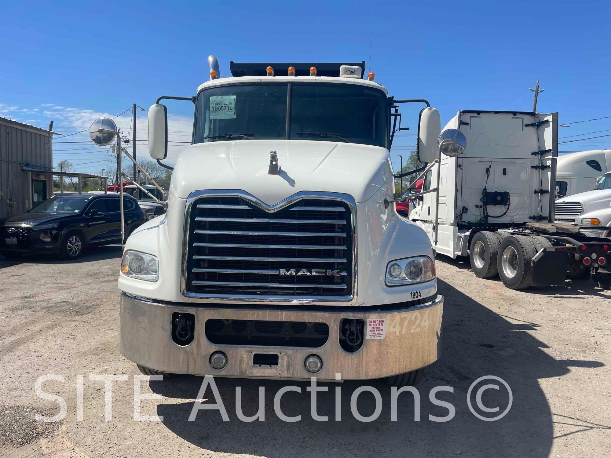 2011 Mack CXU613 Pinnacle Tri/A Dump Truck