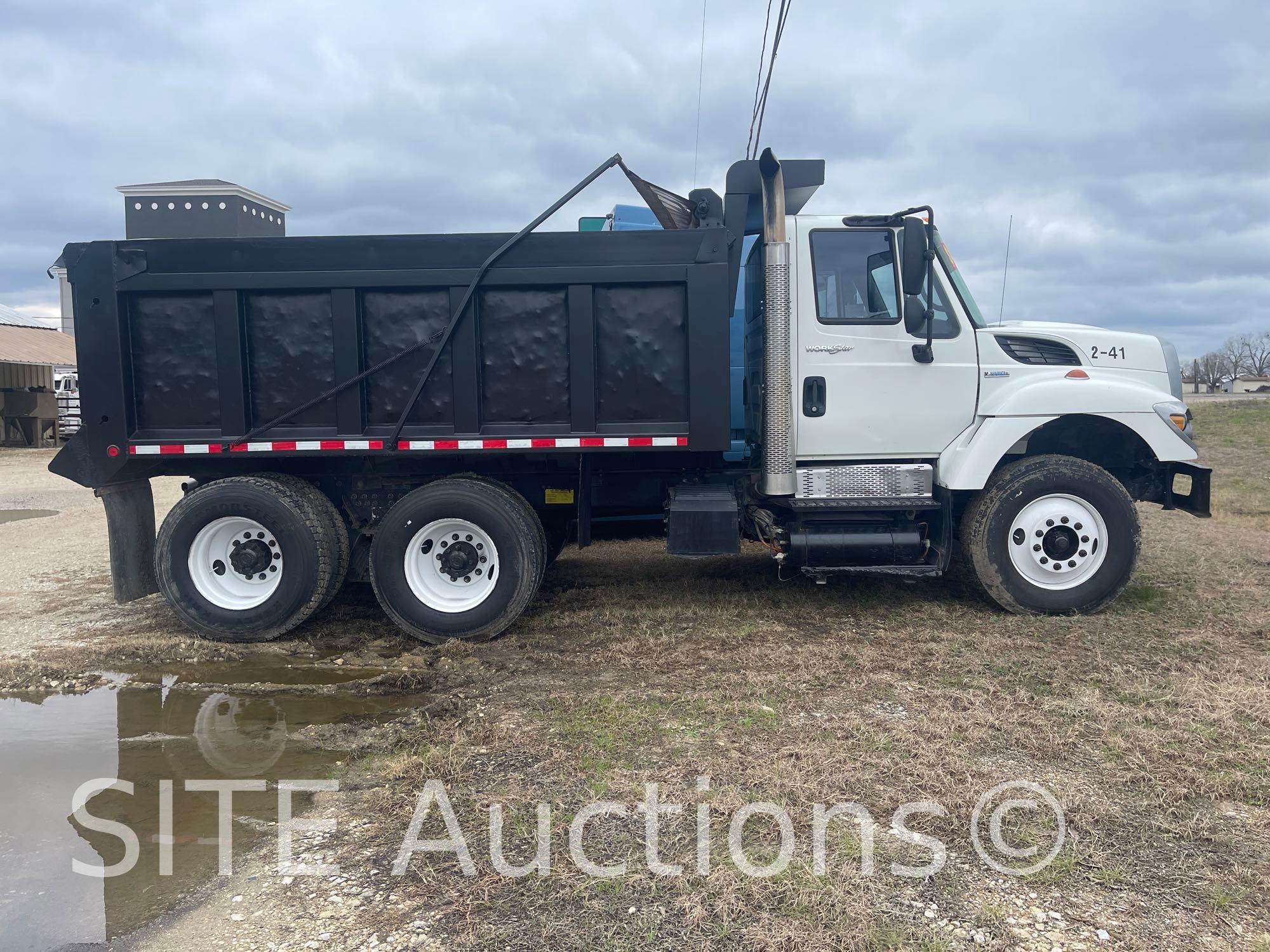 2009 International 7500 T/A Dump Truck