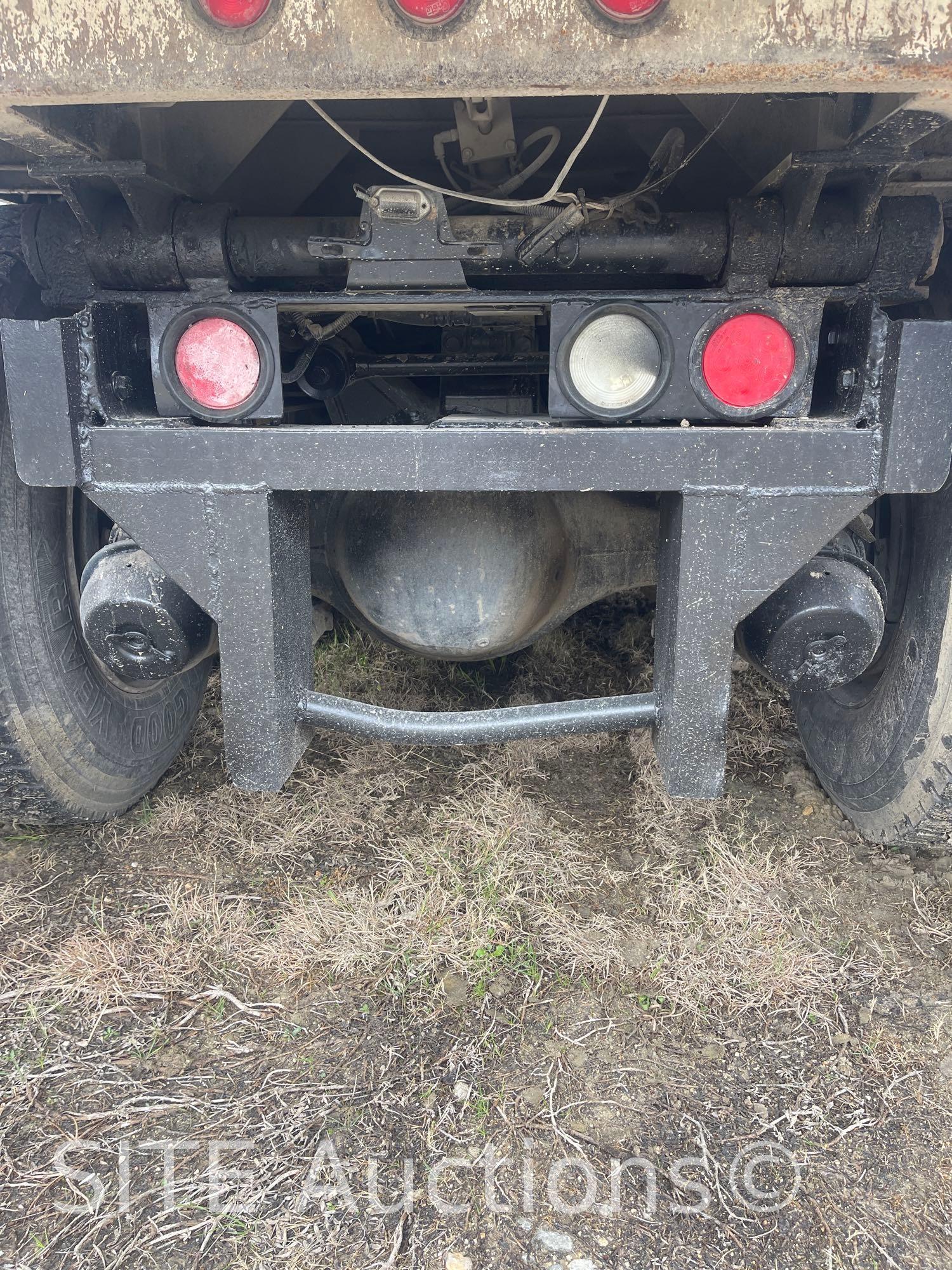 2009 International 7500 T/A Dump Truck