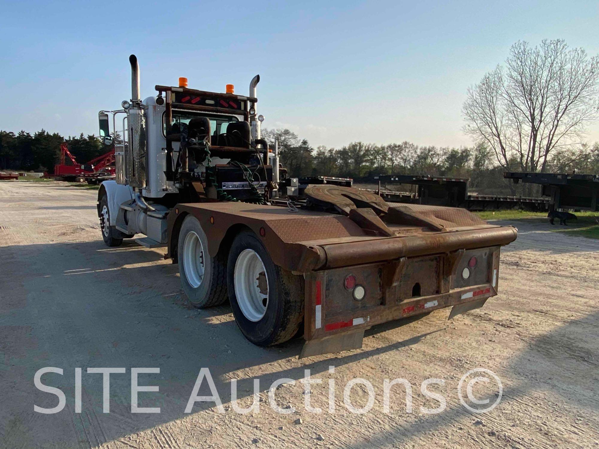 2007 Peterbilt 379 T/A Truck Tractor w/ Winch