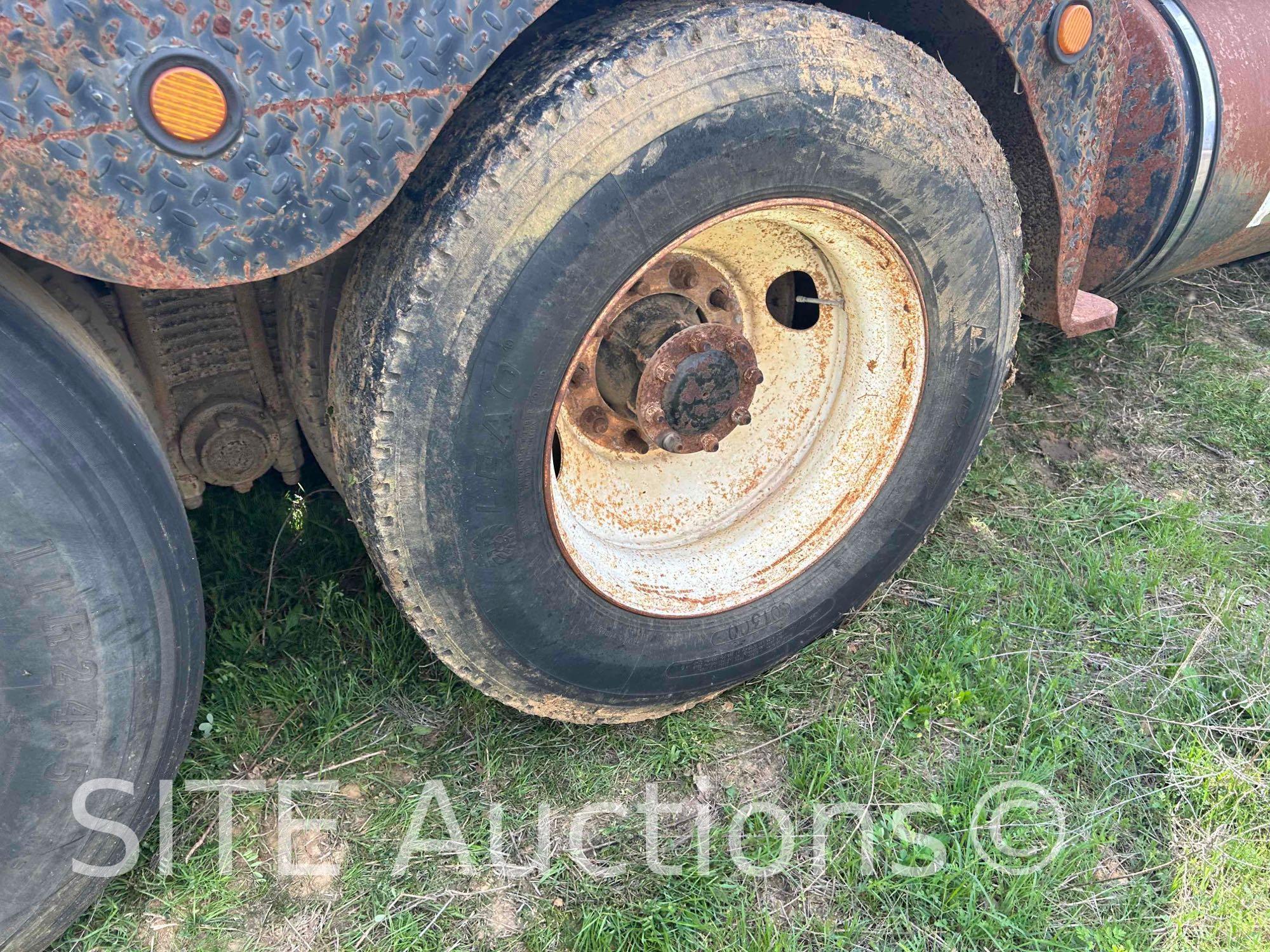 2005 Mack CV713 Granite T/A Truck Tractor w/ Winch