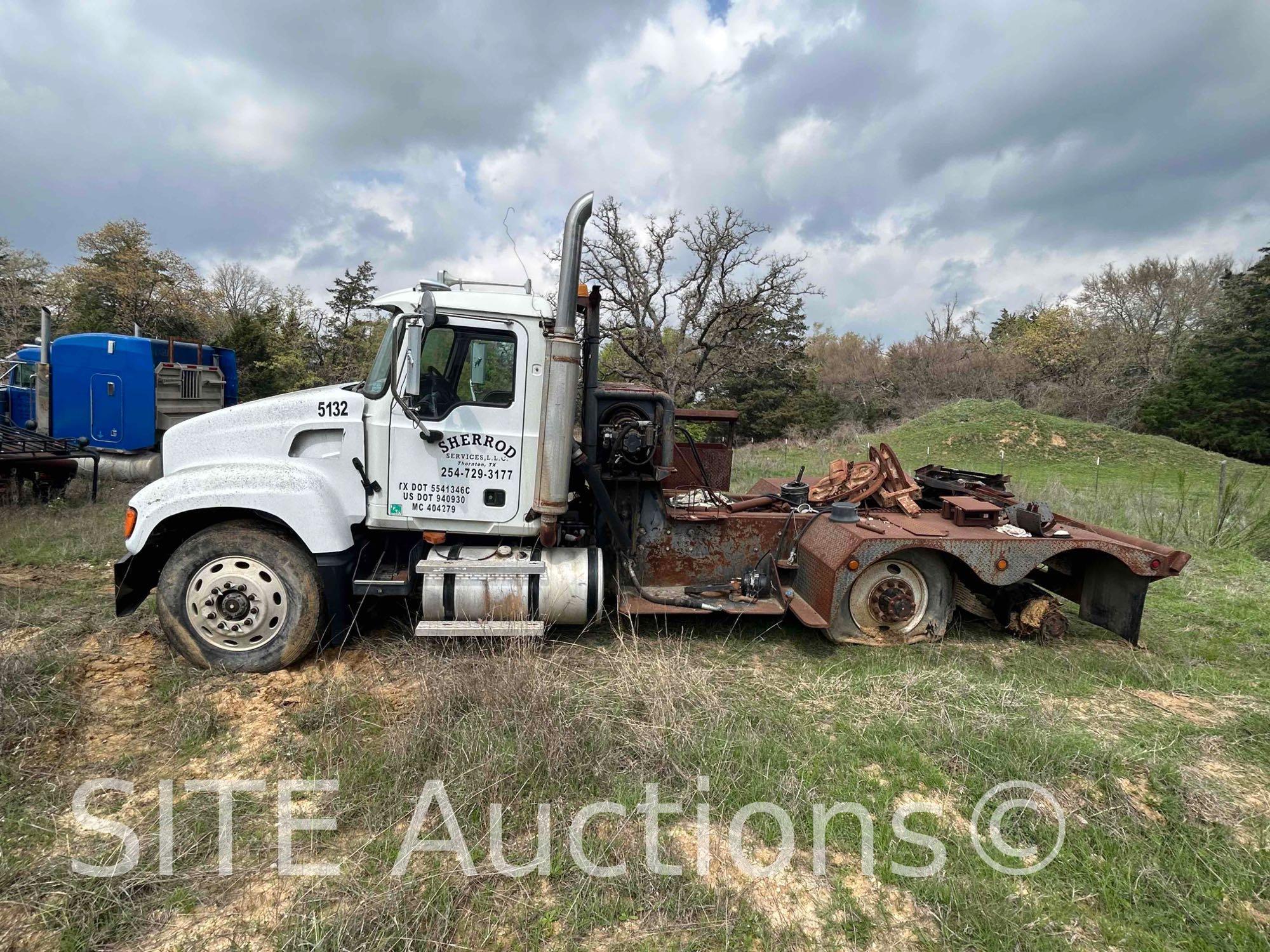 2005 Mack CV713 Granite T/A Truck Tractor w/ Winch