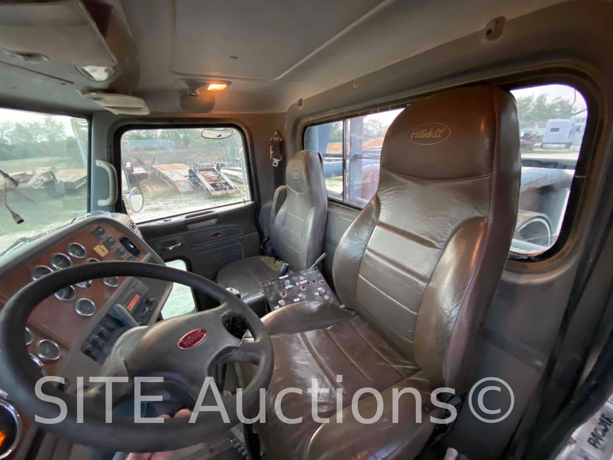 2007 Peterbilt 357 T/A Oilfield Bed Truck