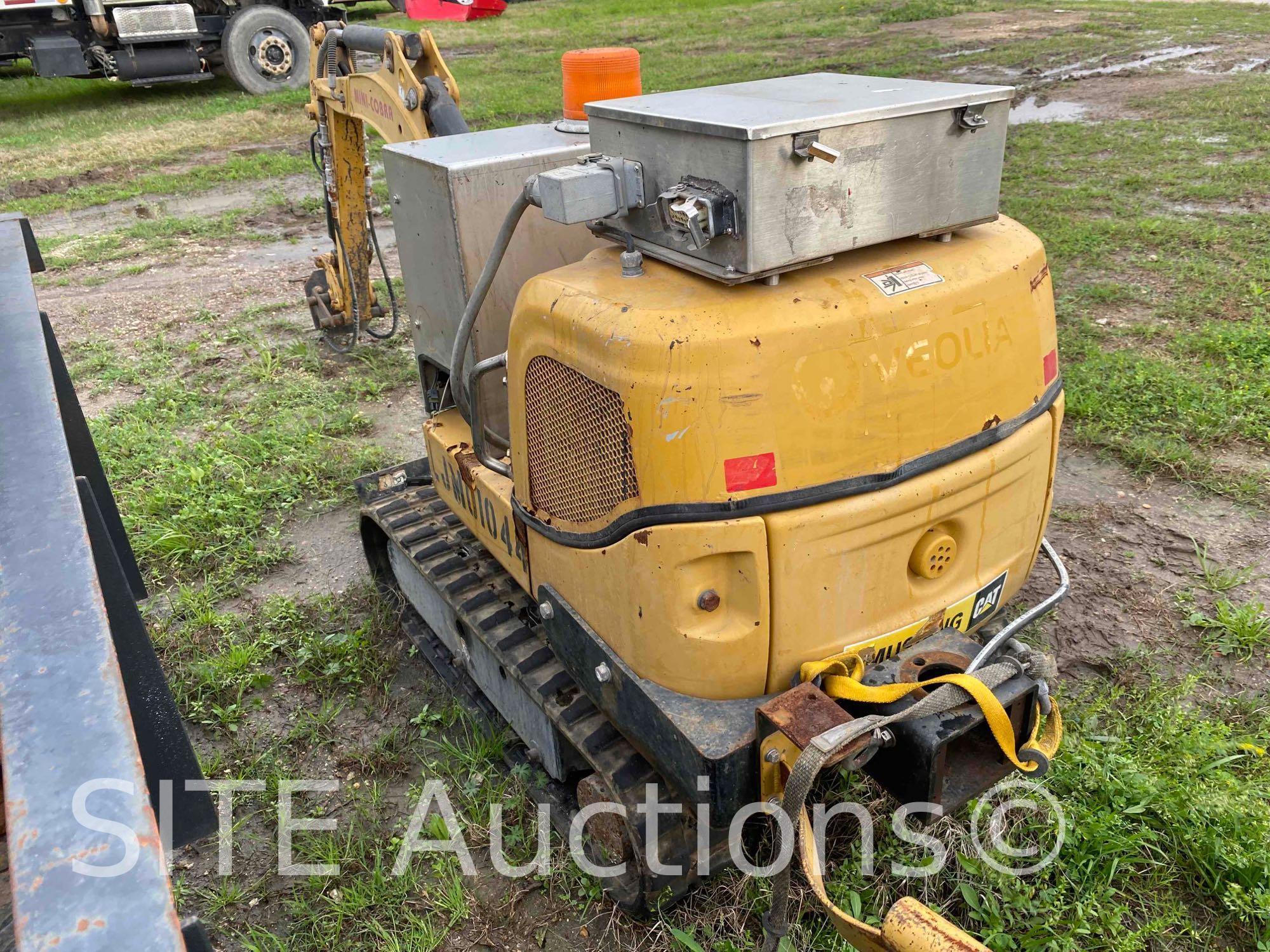 CAT 300 9D Mini Excavator