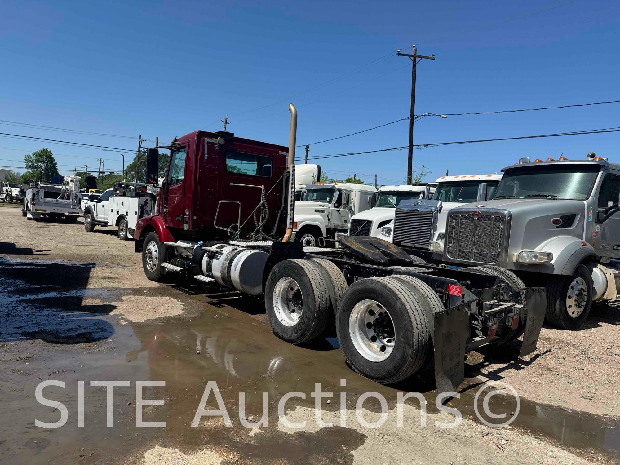 2018 Volvo VNM T/A Daycab Truck Tractor