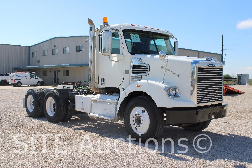 2016 Freightliner Coronado T/A Daycab Truck Tractor