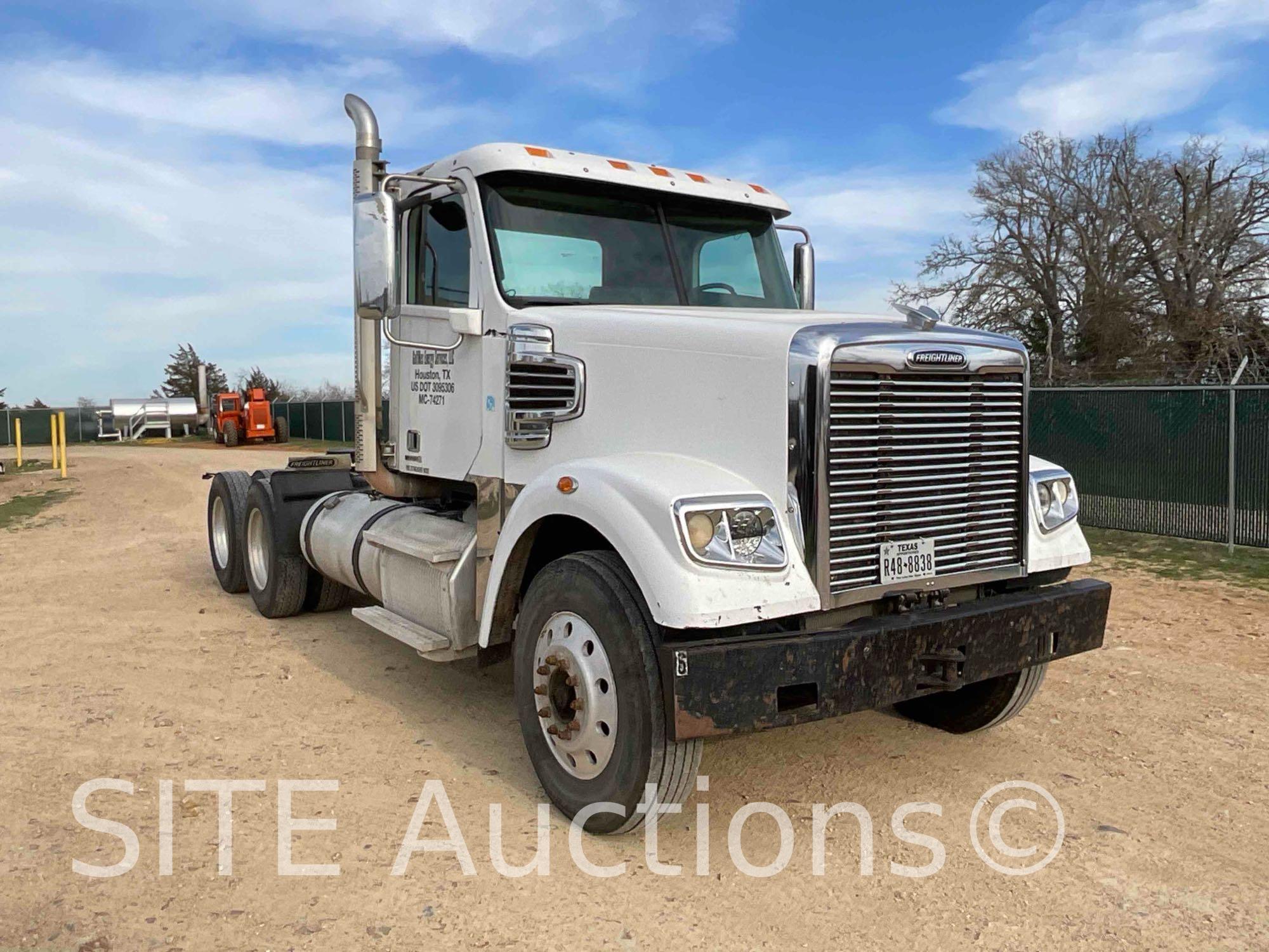 2011 Freightliner Coronado T/A Daycab Truck Tractor