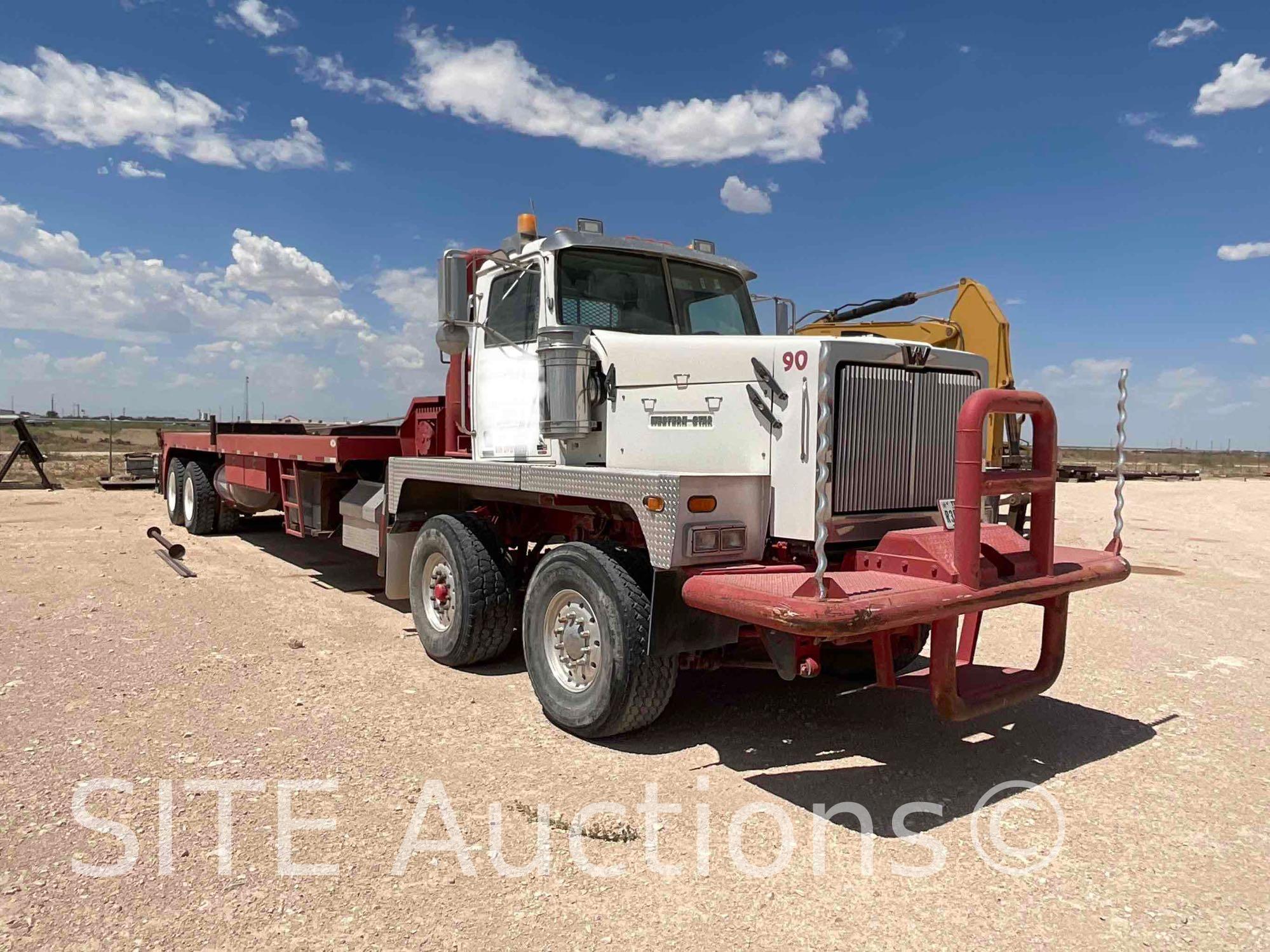 2013 Western Star 6900XD T/A T/A Oilfield Bed Truck