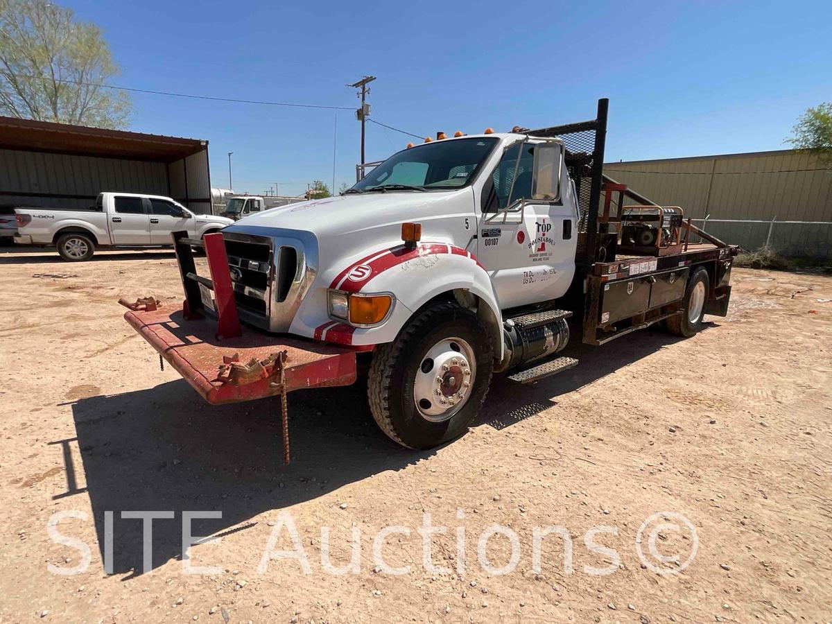 2013 Ford F650 SD Gin Pole Truck