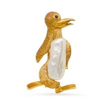14K Yellow Gold Custom Made Penguin" Brooch with Fresh Water Pearl"
