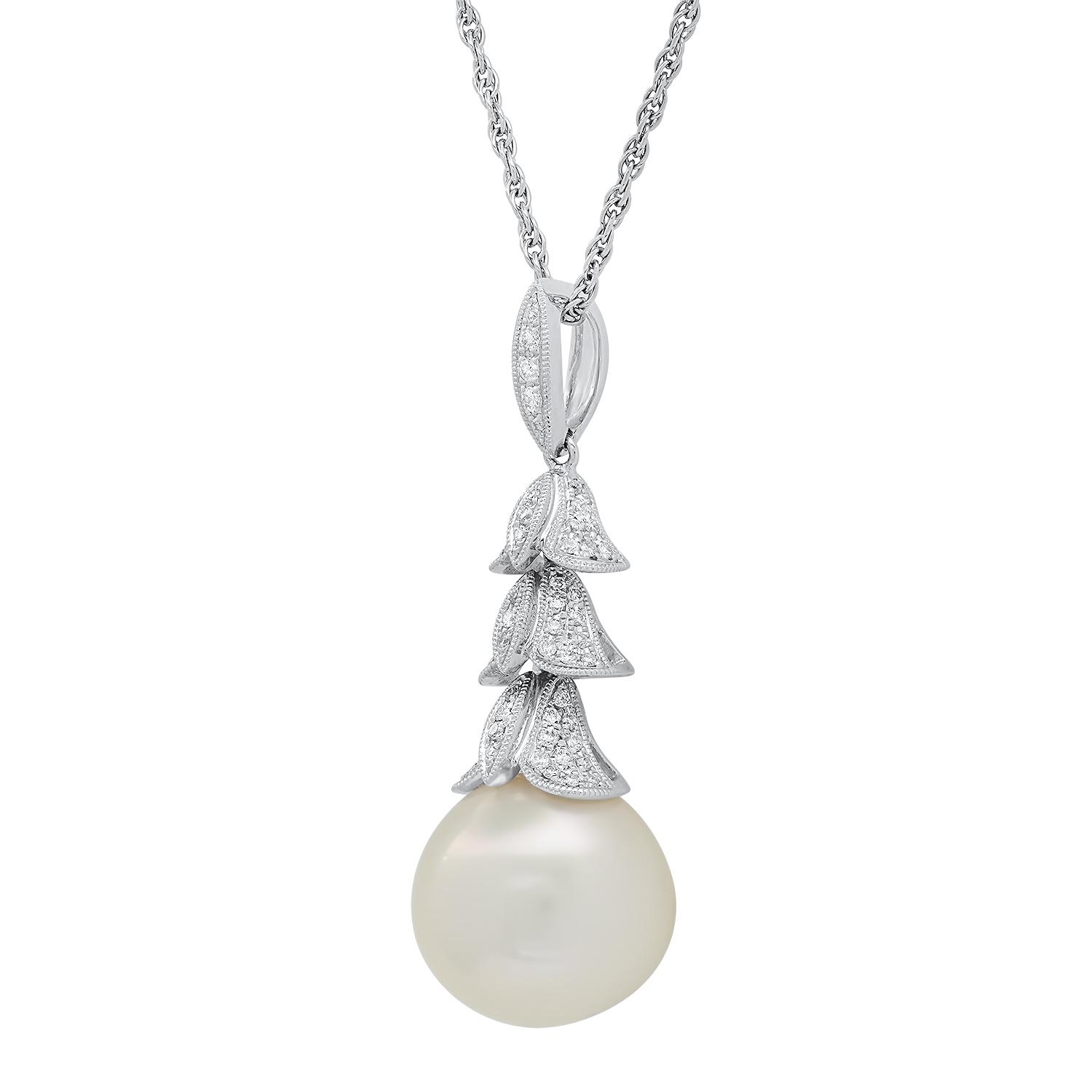 18K White Gold Setting and Platinum Chain with 13mm South Sea pearl and 0.27ct Diamond Pendant