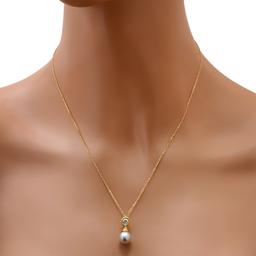 18K Yellow Gold Setting with 9mm Tahitian Pearl and 0.29ct Diamond Pendant