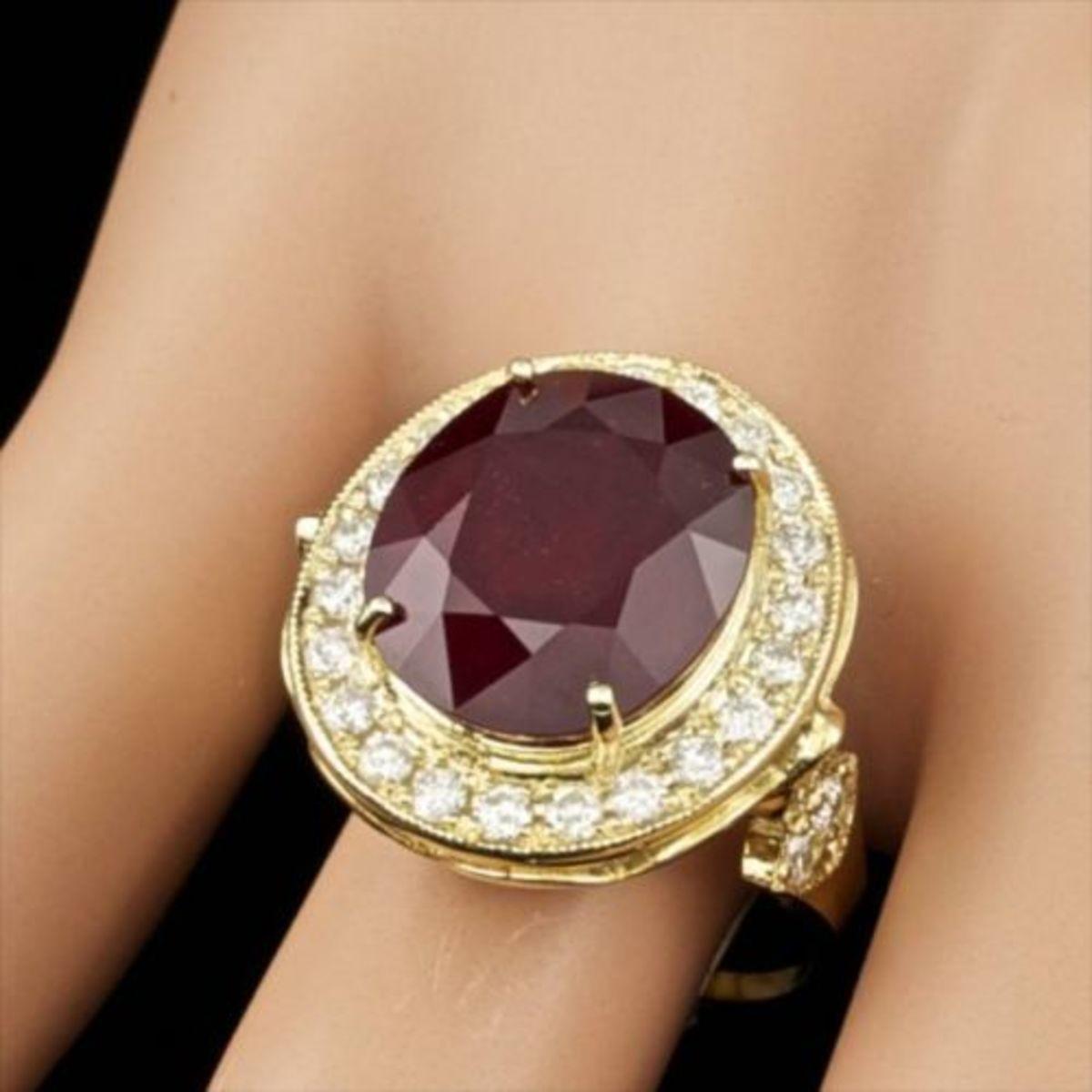 14K Yellow Gold 11.93ct Ruby and 0.97ct Diamond Ring