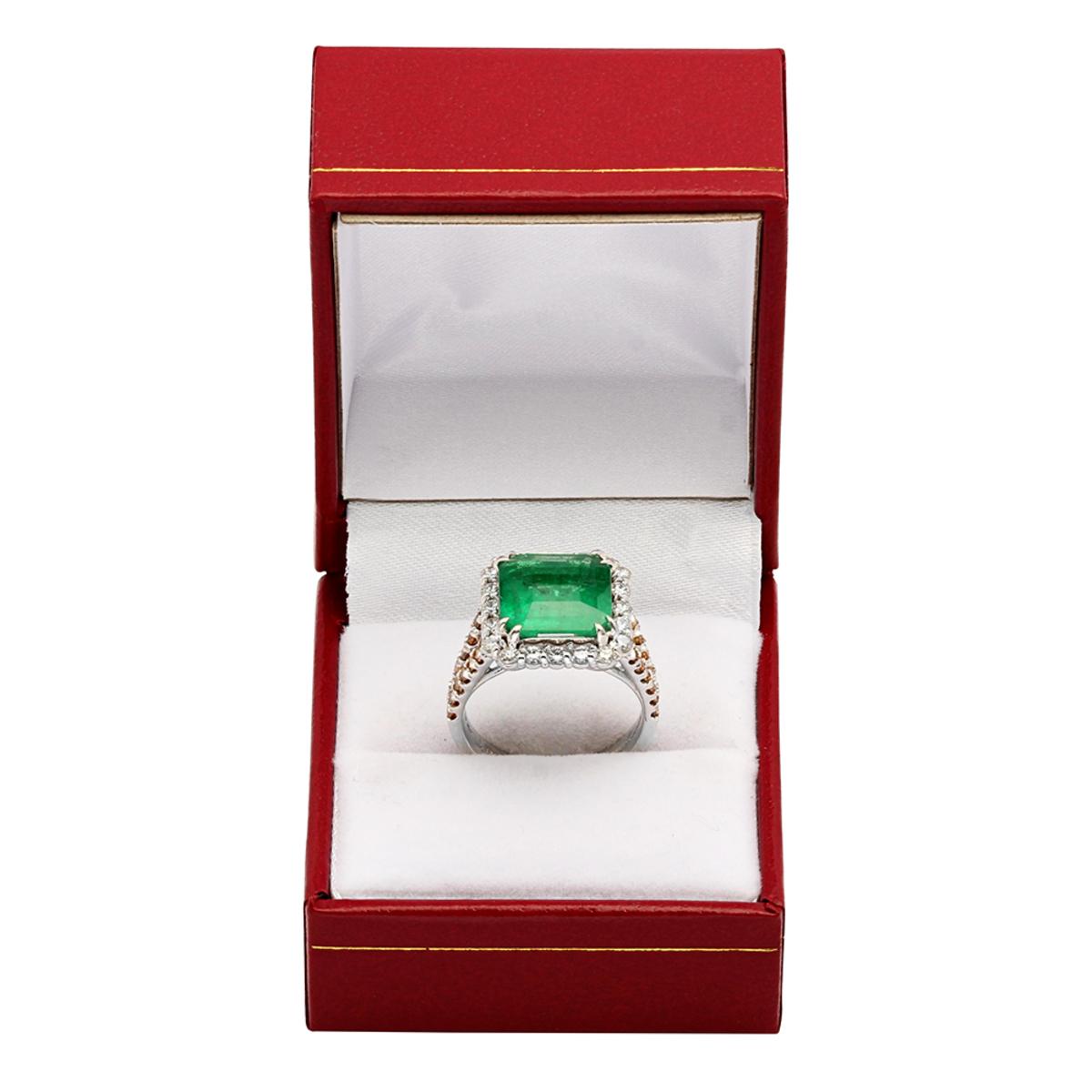 14k White Gold 4.06ct Emerald 1.00ct & 0.38ct Diamond Ring