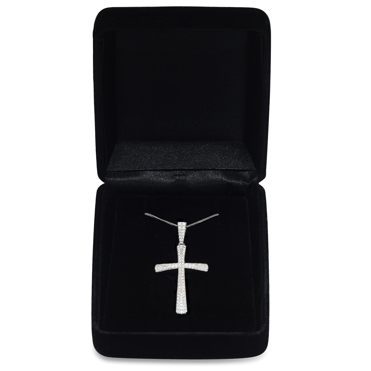 18K White Gold setting with 0.77ct Diamond Cross Pendant