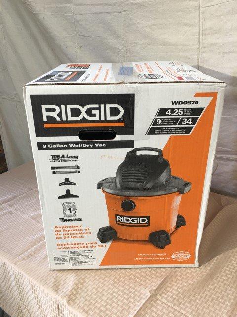 RIDGID 9 Gal. 4.25-Peak HP Wet Dry Vac, $45.97 Est. Retail Value