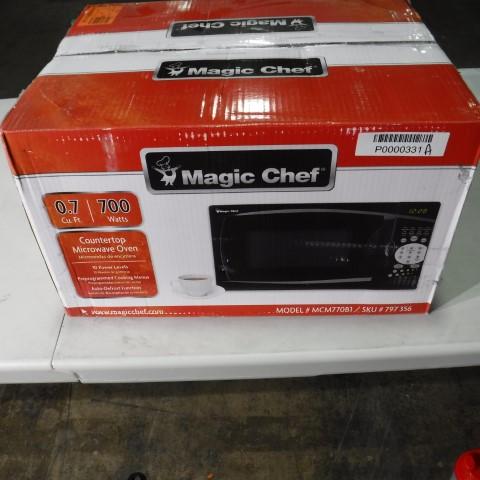 Magic Chef 0.7 cu. ft. Countertop Microwave in Black, $71.47 ERV