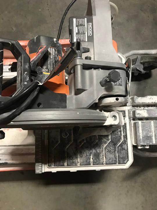 Ridgid 10 in. Wet Tile Saw with Stand. $919 MSRP