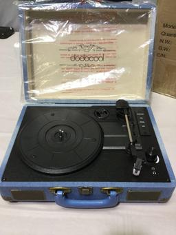 Vinyl Record Player, dodocool Vintage Turntable 3-Speed with Blue Tooth, $55 MSRP