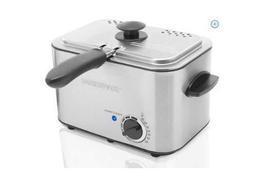 Farberware 1.1 - Liter Deep Fryer $30.65 MSRP