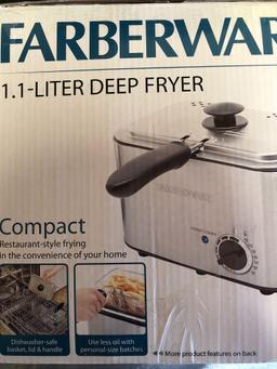 Farberware 1.1 - Liter Deep Fryer $30.65 MSRP