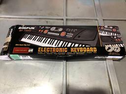 M Sanmersen Keyboard Piano for Kids, Kids Piano 61 Keys Portable Pianos Keyboards $45.99 MSRP