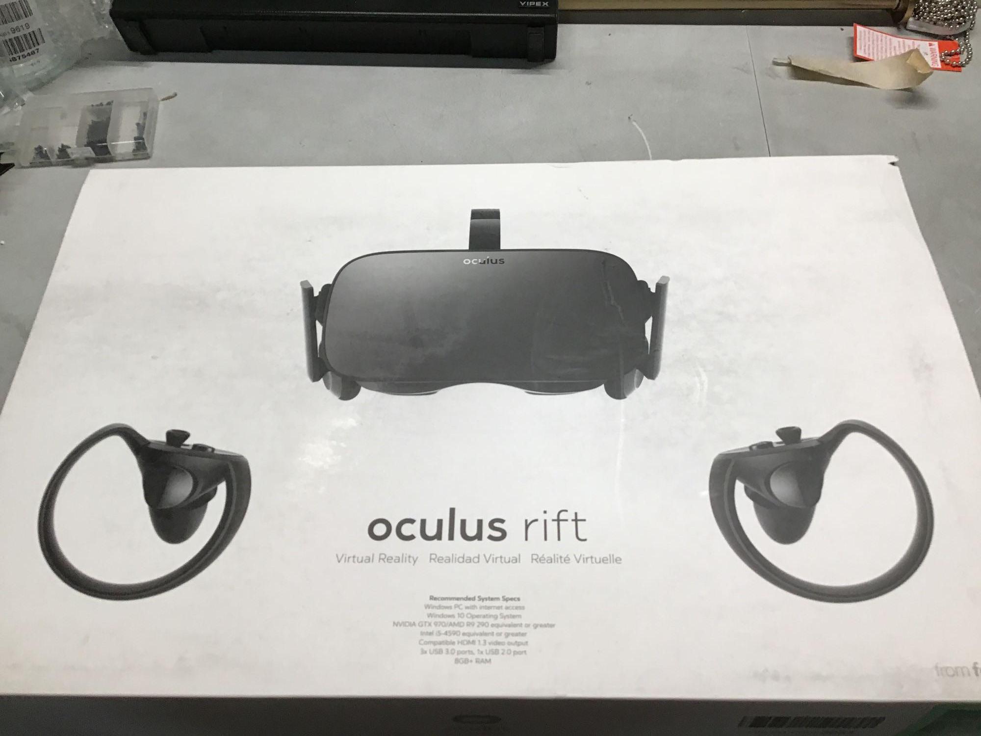 Oculus Rift and Touch Controllers Bundle