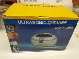 Sonic Wave CD-2800 Ultrasonic Jewelry & Eyeglass Cleaner (White/Gray)(Package May Vary) $31.97