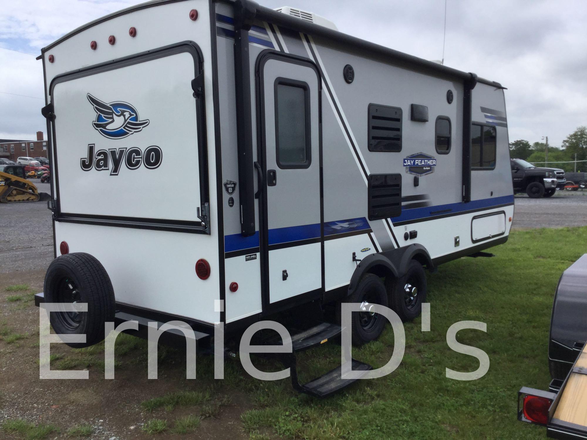 2018 Jayco Jay Feather Exp 21M Trailer, VIN # 1UJBJHBK6J1JS0058