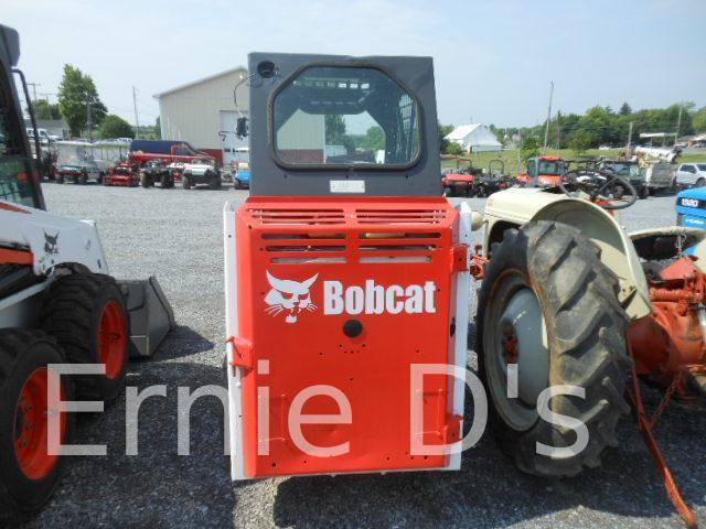 Bobcat 463 Skid Loader