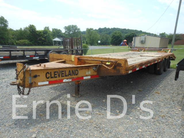 2000 Cleveland Equipment Trailer