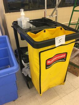 Rubbermaid cart