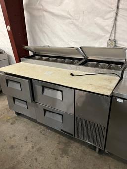 67" True Sandwich prep case