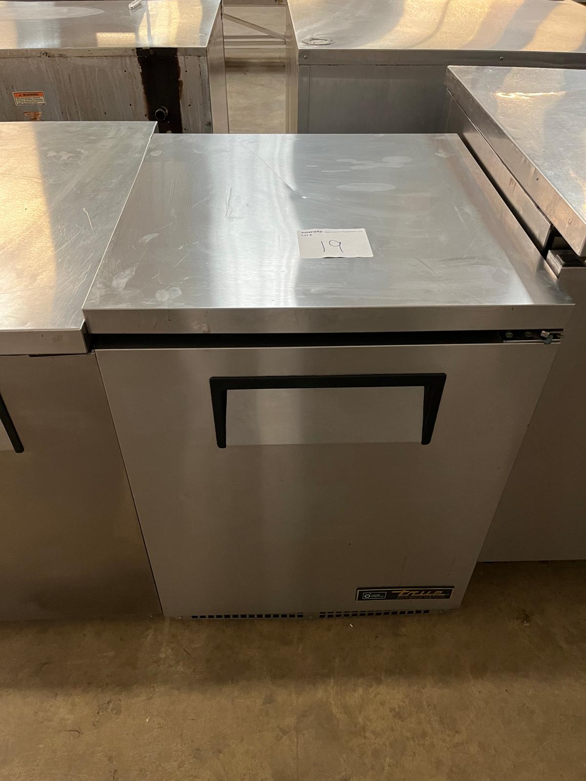 True 24" 1 door cooler