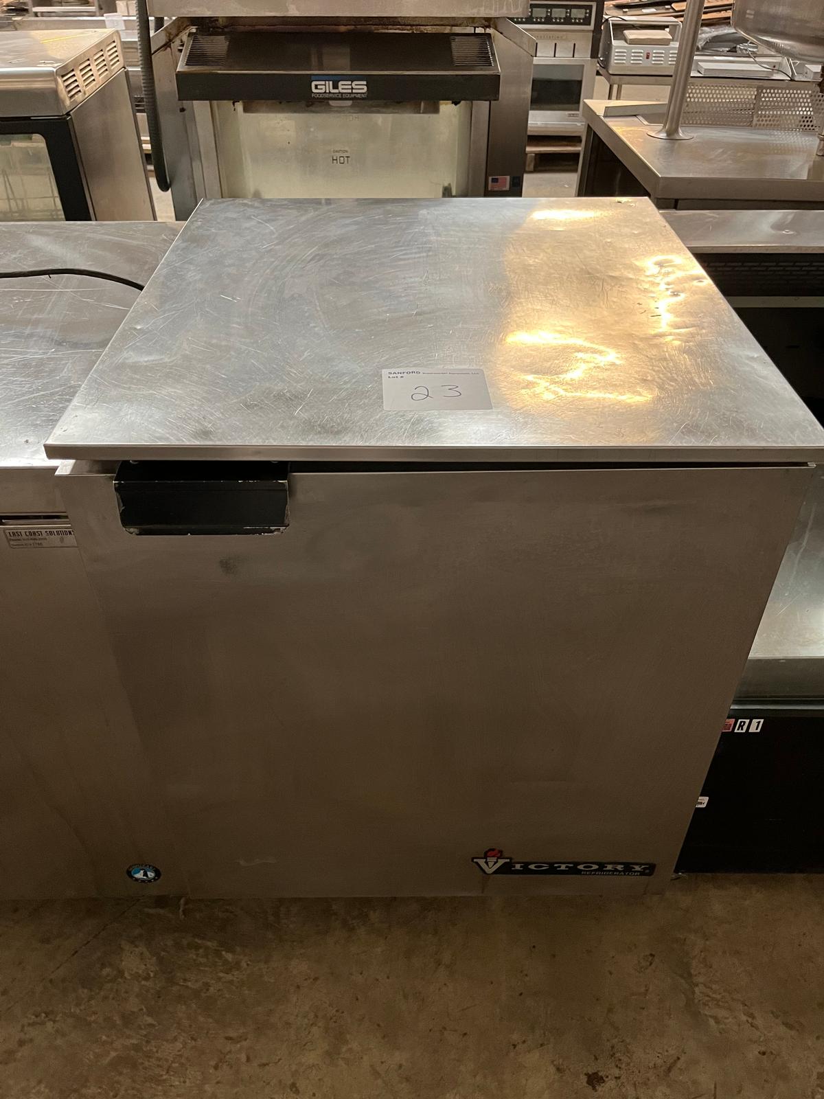 27" Victory 1 door cooler