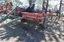 BRILLION 9 SHANK CHISEL PLOW, HYD DISCS, WALKING TANDEM WHLS.