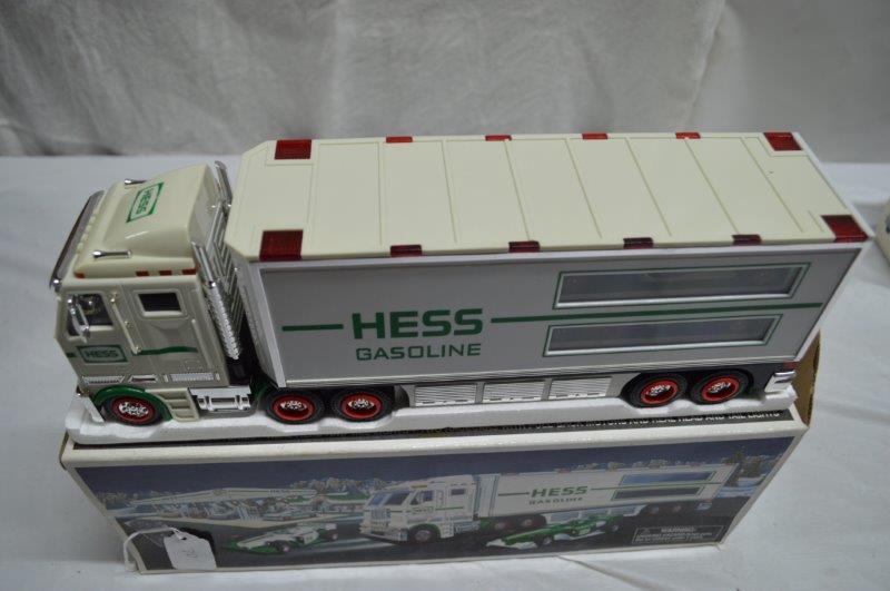 Hess car hauler truck w/ 2 race cars (friction cars) & lights