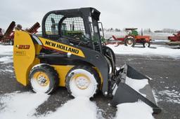 NH L213 Skid loader w/ 3,138 hrs, manual quick attach, (like new)