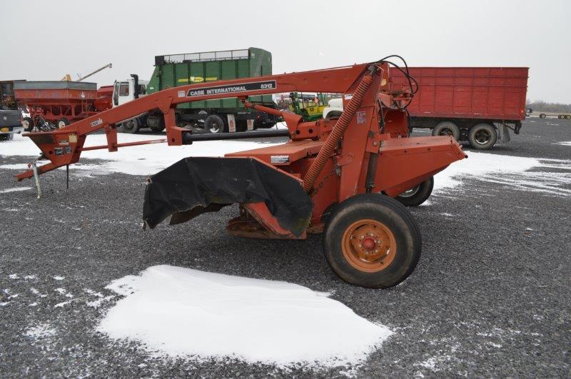 CIH 8312 discbine w/ rubber rolls, 12' cut (cutter bar needs work)