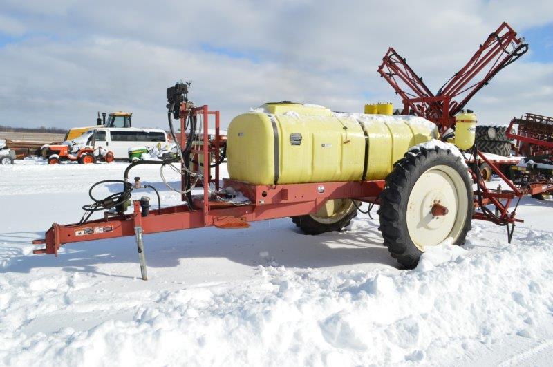 Hardi sprayer w/ 700 gallon tank w/ foam markers, hyd. pump, electric contr