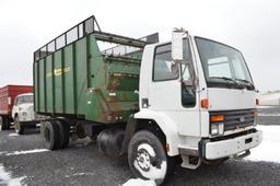 '92 Ford cabover truck w/ Badger silage box, Single axel, diesel, VIN# 1FDY